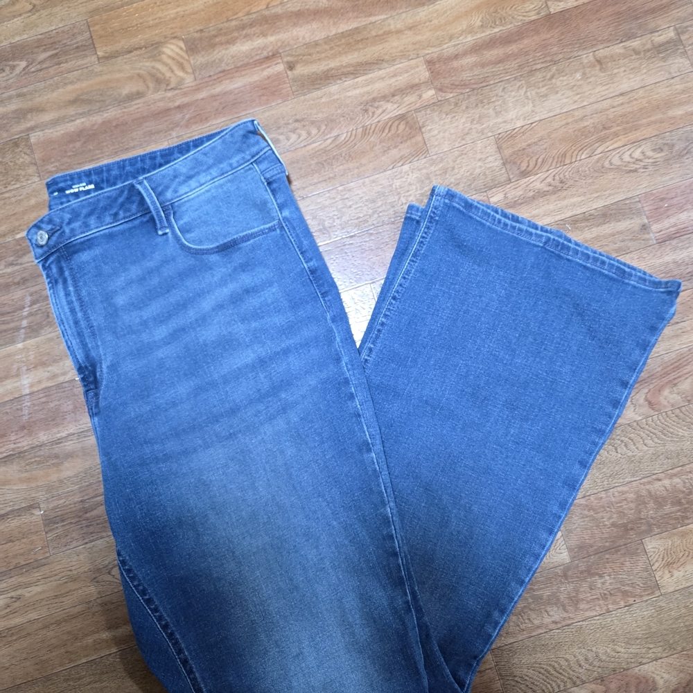 Wow Flare Jeans